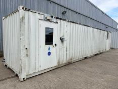 32Ft x 8Ft Container With Built In Fully Fitted Compressors Store Inc Separation Unit (See Pictures)