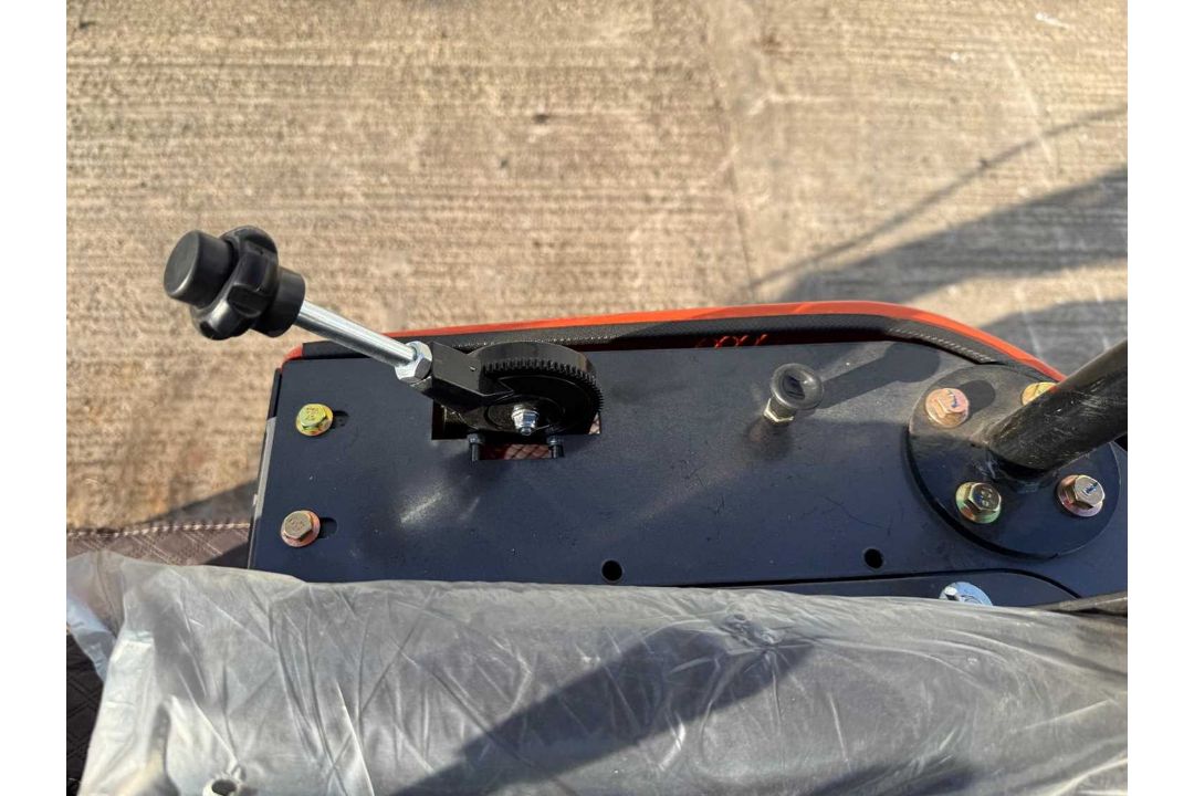 Unused 2026 AGT XK12G-R Mini Excavator With Blade, Canopy, Bucket & Manual Thumb, Aux Hoses, Petrol. - Image 26 of 36