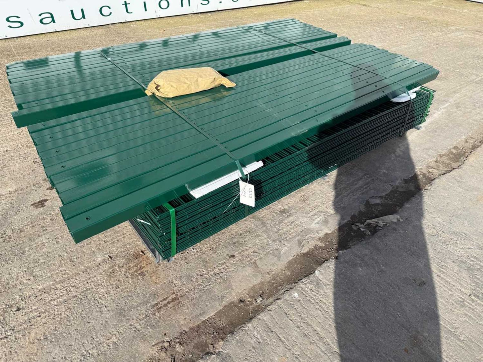 Unused Double Wire Security Fencing 1.8M X 2M, 25 Panels & 26 Posts & Fixings (Green)