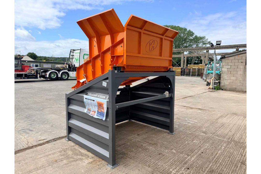 Unused Vibratory Screen 004-05-68-01, 3 Phase Soil Screener - Image 5 of 10