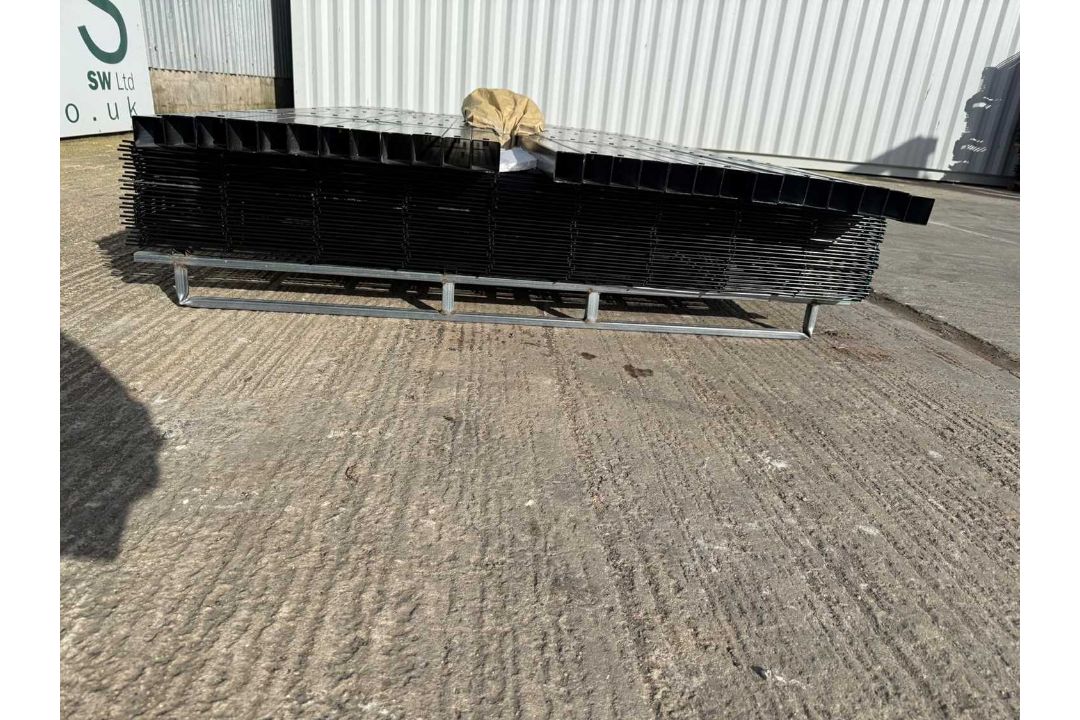 Unused Double Wire Security Fencing 1.8M X 2M, 25 Panels & 26 Posts & Fixings (Black) - Image 6 of 7