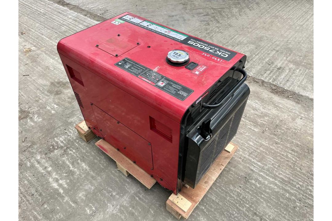 Unused Cameo CK7500S 3 Phase Silent Diesel Generator - Image 5 of 8