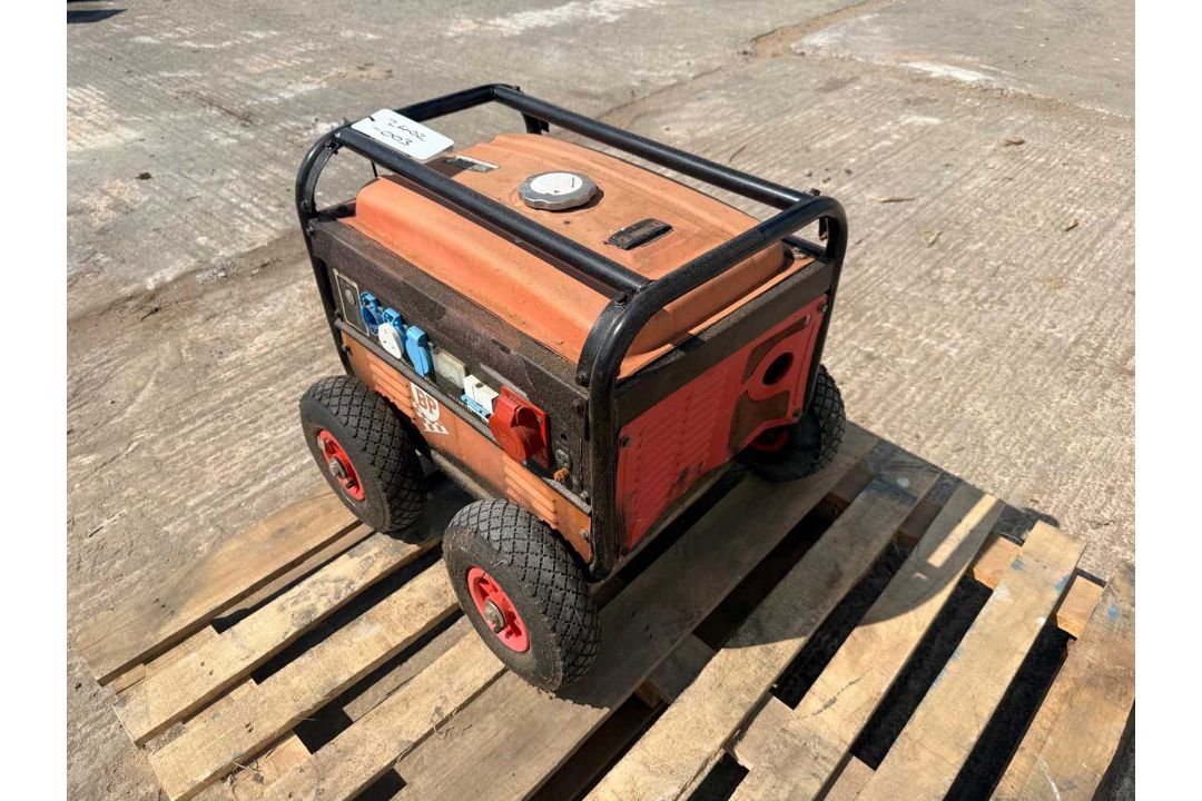 UNRESERVED - BP 3000w Petrol Generator - Image 5 of 7