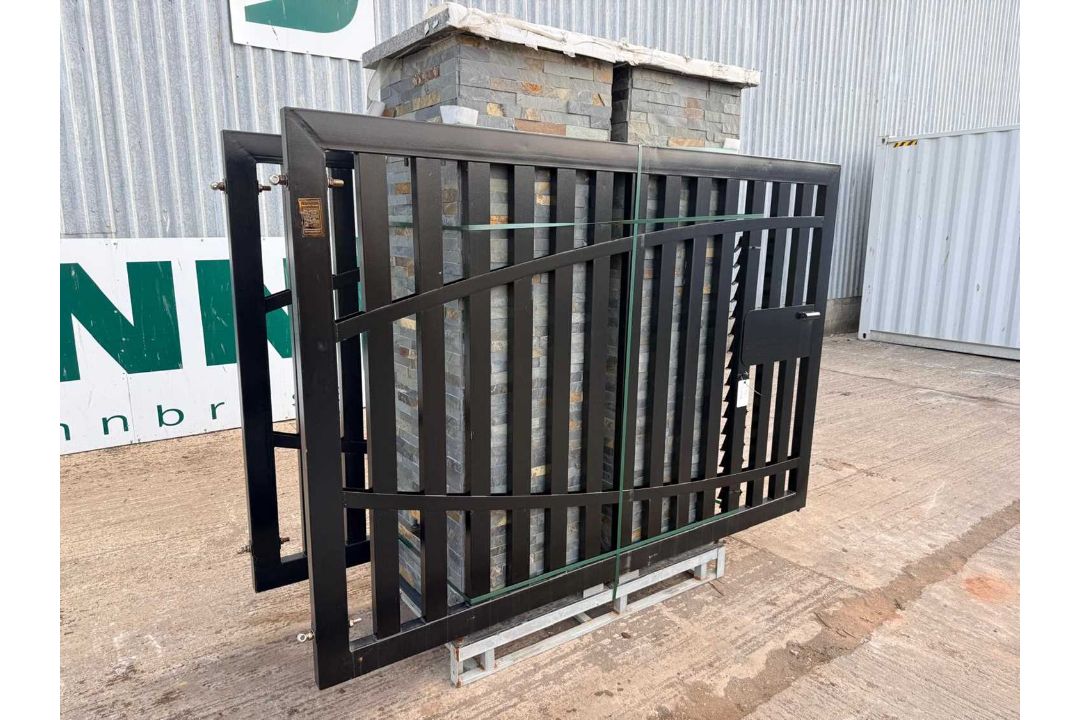 Unused 17ft Iron Double Swing Gates With Stone Effect Pillars (See Pictures Of Damage) - Image 1 of 16