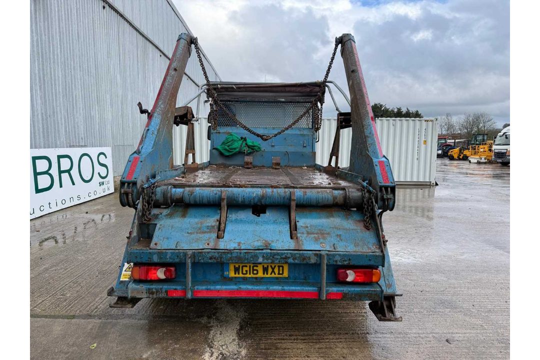 2016 , 15T Volvo FL 250 Skip Lorry, Manual Gear Box, A/C, Roll Over Sheet ( Reg Docs Available. Test - Image 4 of 26