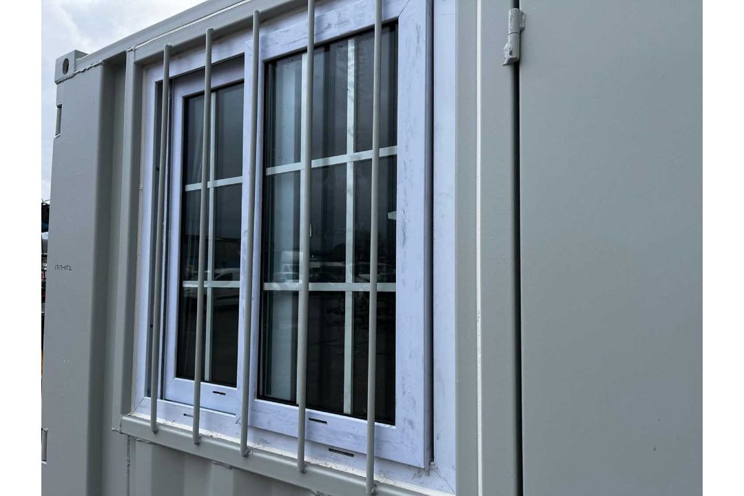 Unused 9Ft Container with Window & Side Door, - Image 8 of 9