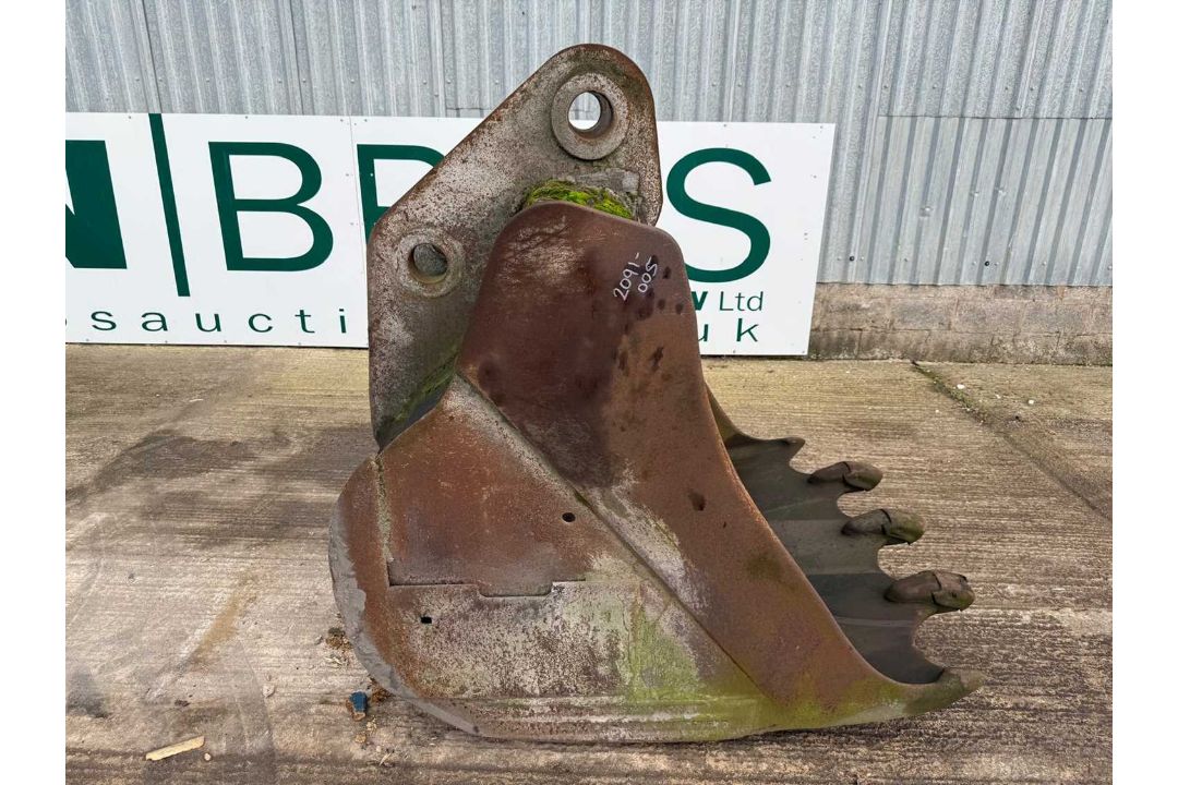 62" Bulk Bucket On 110MM Pins To Suit 30 - 50T Excavator - Image 3 of 6