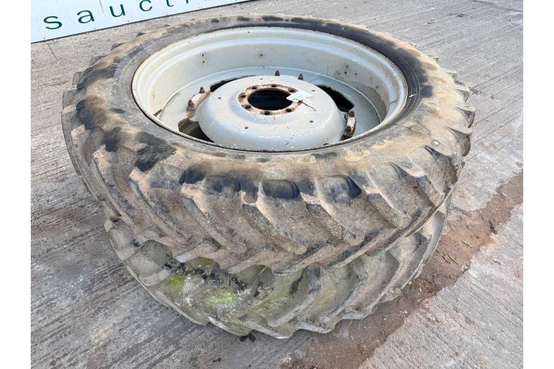 Pair Of Row Crop Wheels & Tyres 14.9 R46 - Image 1 of 8