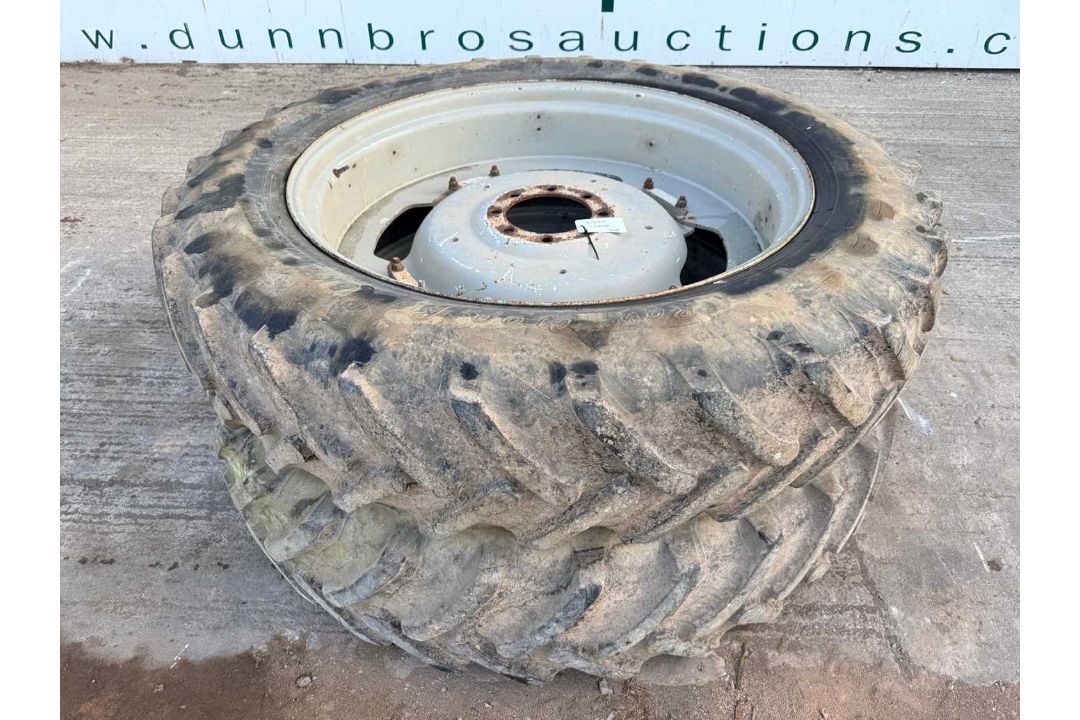 Pair Of Row Crop Wheels & Tyres 14.9 R46 - Image 2 of 8