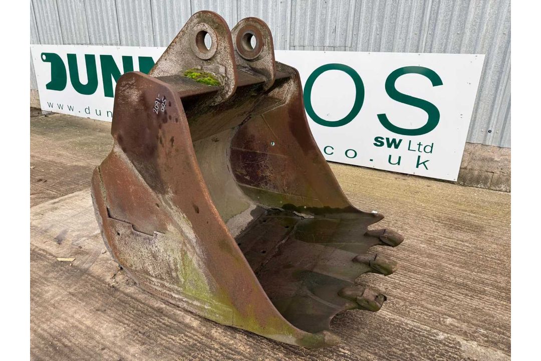 62" Bulk Bucket On 110MM Pins To Suit 30 - 50T Excavator - Image 1 of 6
