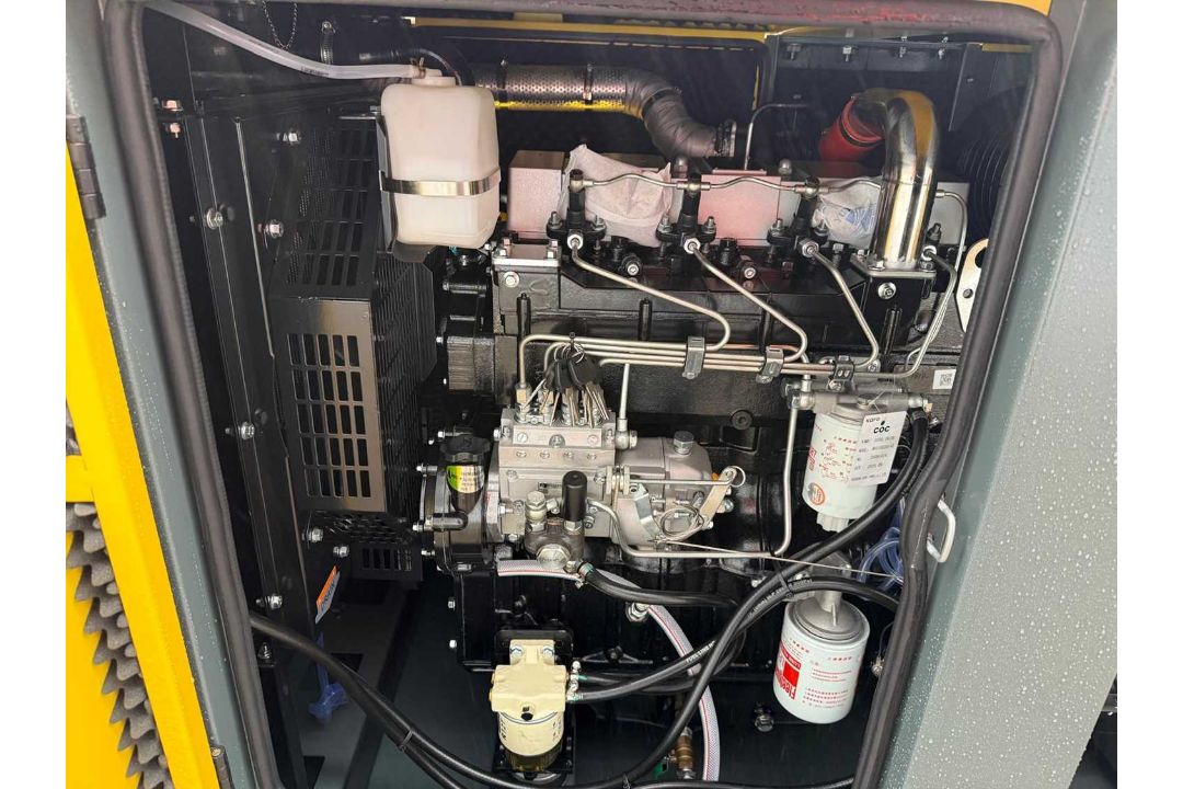 Ashita AG3 -70E ,70KVA Silent Generator, 3 Phase, 4 Cylinder Engine - Image 10 of 12