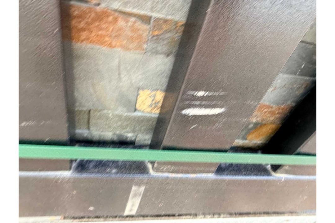 Unused 17ft Iron Double Swing Gates With Stone Effect Pillars (See Pictures Of Damage) - Image 11 of 16