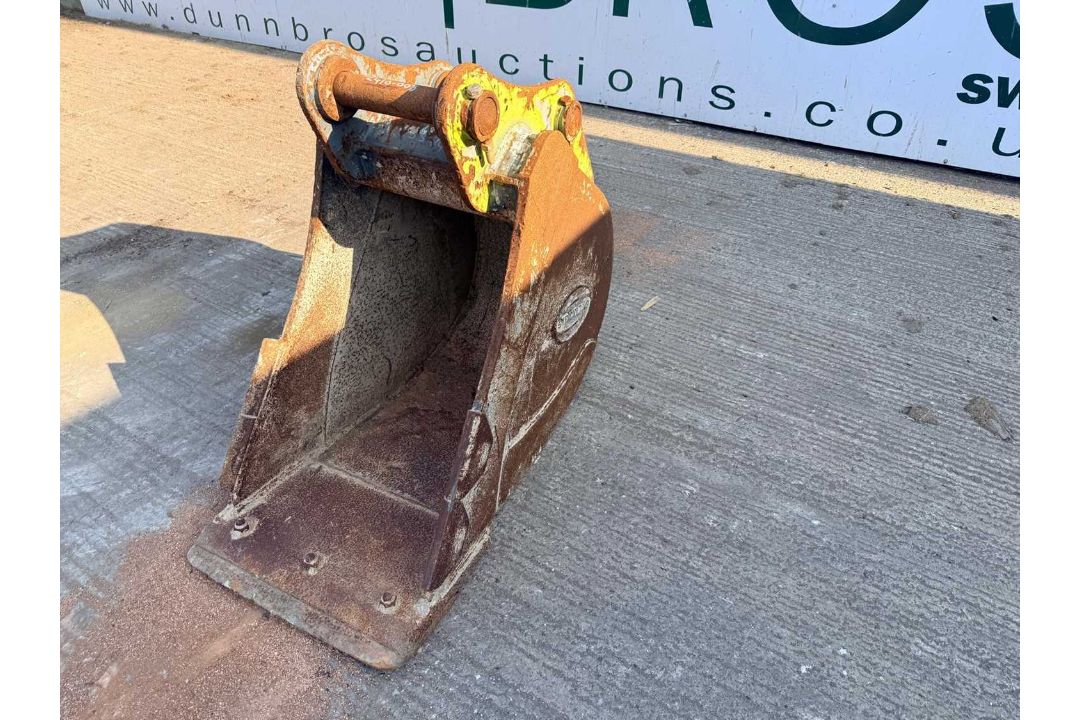 UNRESERVED - 24" Strickland Digging Bucket On 65mm Pins To Suit 13 Ton Excavator - Image 3 of 5