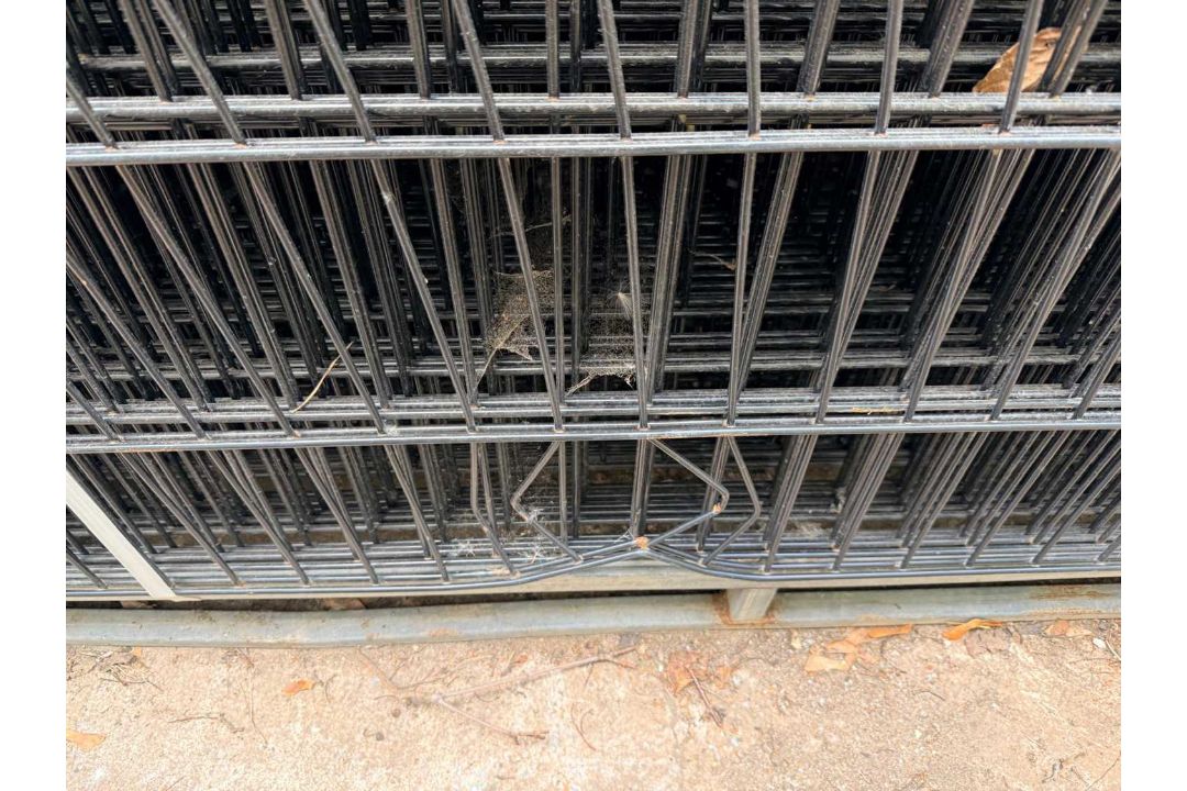 Unused Security Fencing 200M H/D 6mm Double Wire 65 Panels 3m x 2.4M, 66 Posts 60mmx 60mm (Black) (S - Image 10 of 13