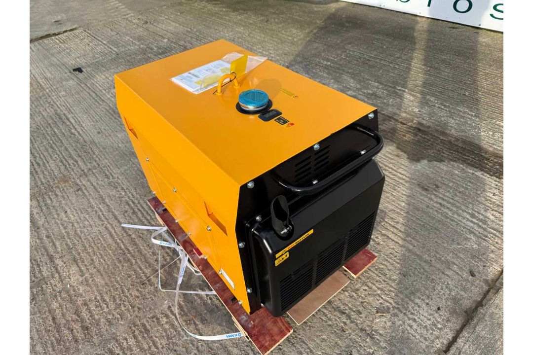 Unused Kama 5.5KW KDE6500TW Air Cooled Diesel Silent Generator & Welder. - Image 4 of 8