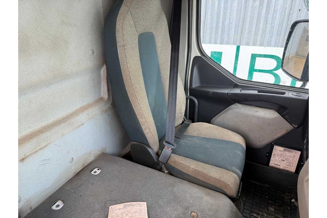 2016 , 15T Volvo FL 250 Skip Lorry, Manual Gear Box, A/C, Roll Over Sheet ( Reg Docs Available. Test - Image 20 of 26