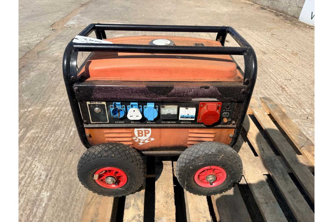 UNRESERVED - BP 3000w Petrol Generator - Image 4 of 7