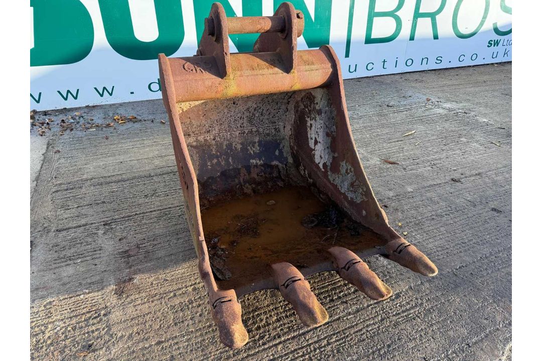 Used 42" Digging Bucket On 80mm Pins To Suit 20 Ton Excavator - Image 1 of 4
