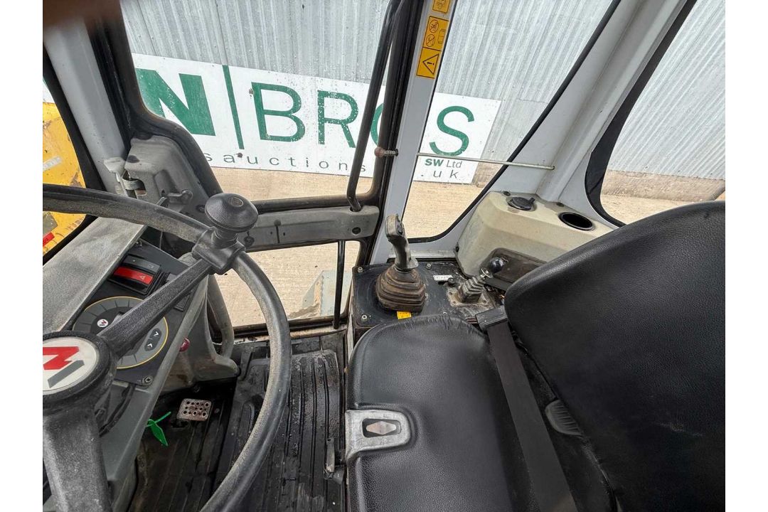 2016 Wacker Neuson DW60 6Ton 4WD Dumper, Enclosed Cab, Rear View Safety Camera, Hydrostatic Drive - Image 23 of 26