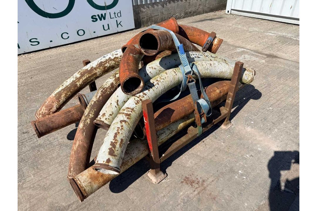 Stillage Of Metal Pipes For Concrete 8 Of Straight 1.1 M long & 7 Curved Pipes 1.2M Long (Approx.) - Image 1 of 5