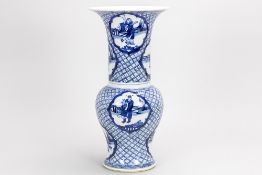 antique Chinese vase in porcelain with a blue-white decor 