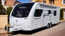 2018 TOURING CARAVAN – L-SHAPE LOUNGE & FIXED BED >>--NO VAT ON HAMMER--<<