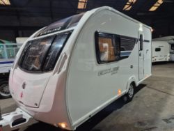 2015 SWIFT STERLING ECCLES SPORT 442 2 BERTH END BATHROOM TOURING CARAVAN>>--NO VAT ON HAMMER--<<
