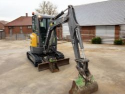 2021 VOLVO ECR25D 2.5T MINI EXCAVATOR / DIGGER 1,374 HOURS + 2 BUCKETS
