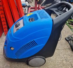 HOT AND COLD PRESSURE WASHER