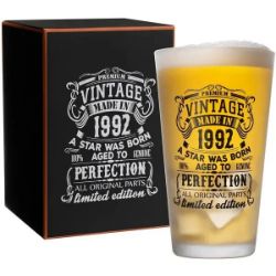 SET OF DIVERSITY 1992 BEER GLASS 480ML 30TH BIRTHDAY VINTAGE BEER PINT GLASSES