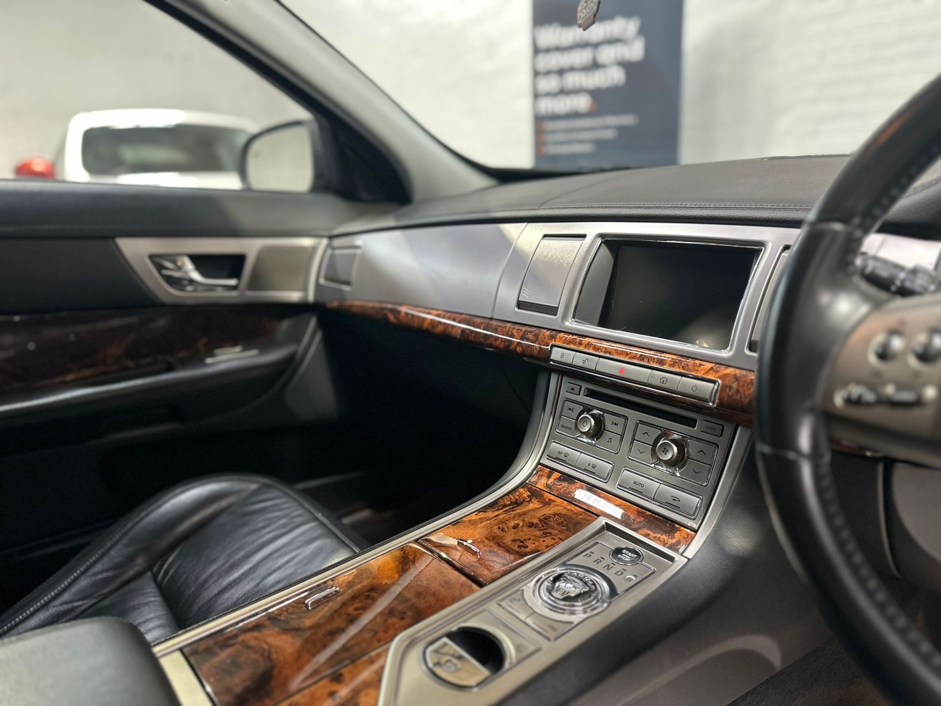 2008 JAGUAR XF LUXURY D V6 2.7 AUTO – FULL SERVICE HISTORY, 2 KEYS, >>--NO VAT ON HAMMER--<< - Image 29 of 36