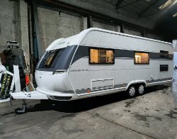 2025 HOBBY 650 UMFE EXCELLENT EDITION – 6 BERTH CARAVAN >>--NO VAT ON HAMMER--<<