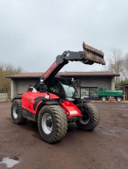 SITE CLEARANCE - DIGGERS, FORKLIFTS, AGRICULTURAL MACHINERY, TRACTORS, SCISSOR LIFTS, DUMPERS, MACHINERY & PLANT Ends Thur 1st Jan 11am