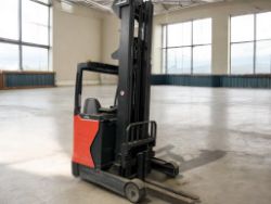 **(INCLUDES CHARGER)**2015 LINDE R14-01 ELECTRIC REACH TRUCK