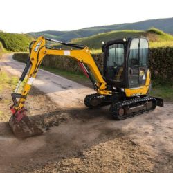 JCB 8026 CTS 2.8T MINI EXCAVATOR / DIGGER