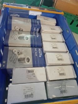 MIXED DIY TOOLS HOME PLUMBING ELECTRICAL JOBLOT CRATE IDEAL FOR RESELLERS D25
