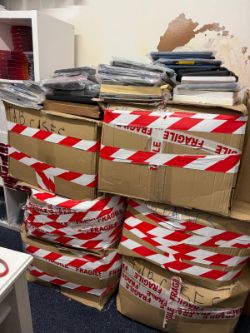 HUGE PALLET OF AMAZON RETURNS TABLET AND IPAD CASES COLLECTION ONLY