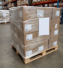 PALLET OF MIXED STOCK - CUSTOMER RETURNS AND OVERSTOCK (RRP £2,651)
