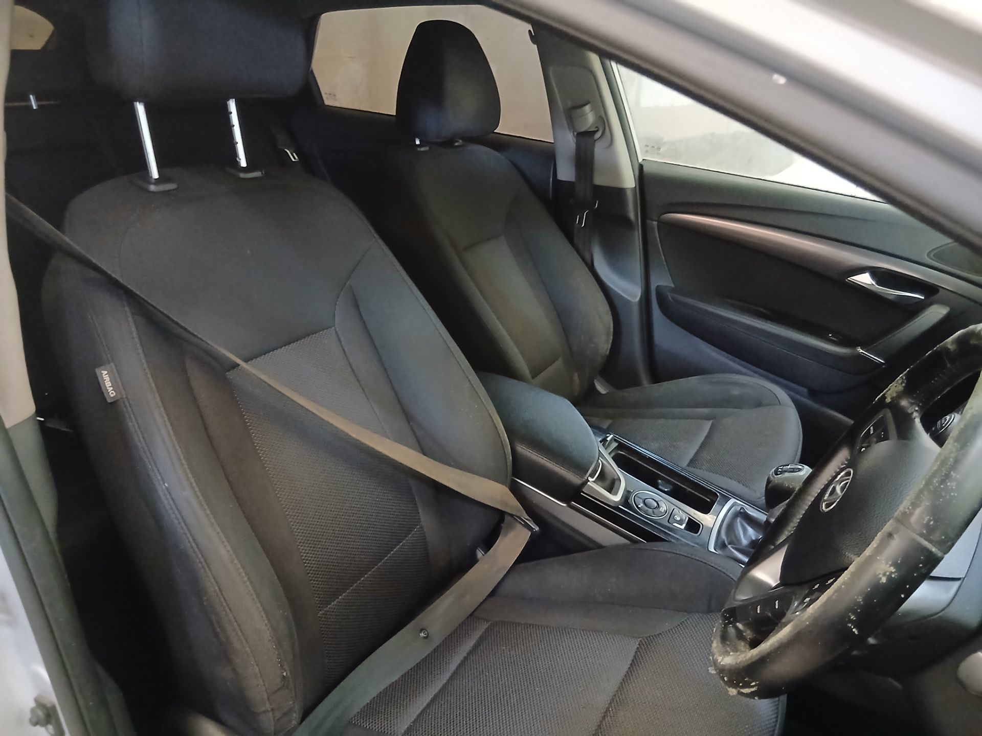 2012 HYUNDAI I40 STYLE GDI – 1.6 PETROL – MANUAL – SILVER – ESTATE >>--NO VAT ON HAMMER--<< - Image 9 of 13