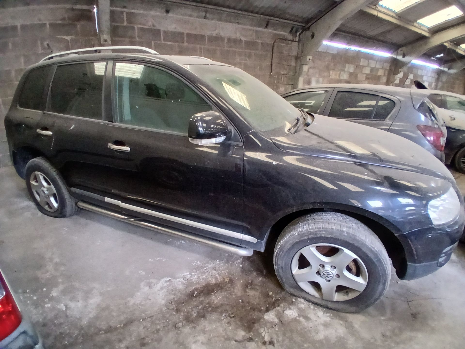 2006 VOLKSWAGEN TOUAREG TDI – 2.5 DIESEL MANUAL SUV >>--NO VAT ON HAMMER--<< - Image 3 of 12