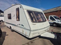 2006 SWIFT CHALLENGER 520 SE 4 BERTH TOURING CARAVAN >>--NO VAT ON HAMMER--<<