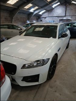 2015 JAGUAR XF R-SPORT D AUTO – 2.0 DIESEL – AUTOMATIC – WHITE >>--NO VAT ON HAMMER--<<