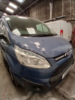 2014 FORD TOURNEO CUSTOM 300 LTD E-TECH – VAN DERIVED CAR – 2198CC DIESEL >>--NO VAT ON HAMMER--<<