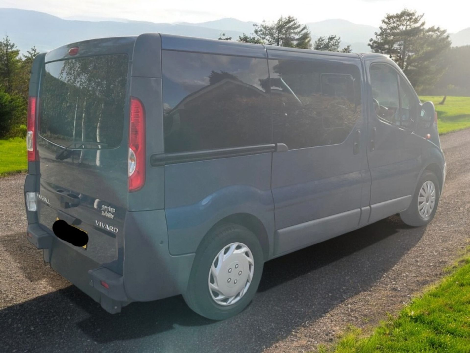 **(ONLY 79K MILEAGE)** 2014 VAUXHALL VIVARO 2900 COMBI CDTI SWB>>--NO VAT ON HAMMER--<< - Image 5 of 16