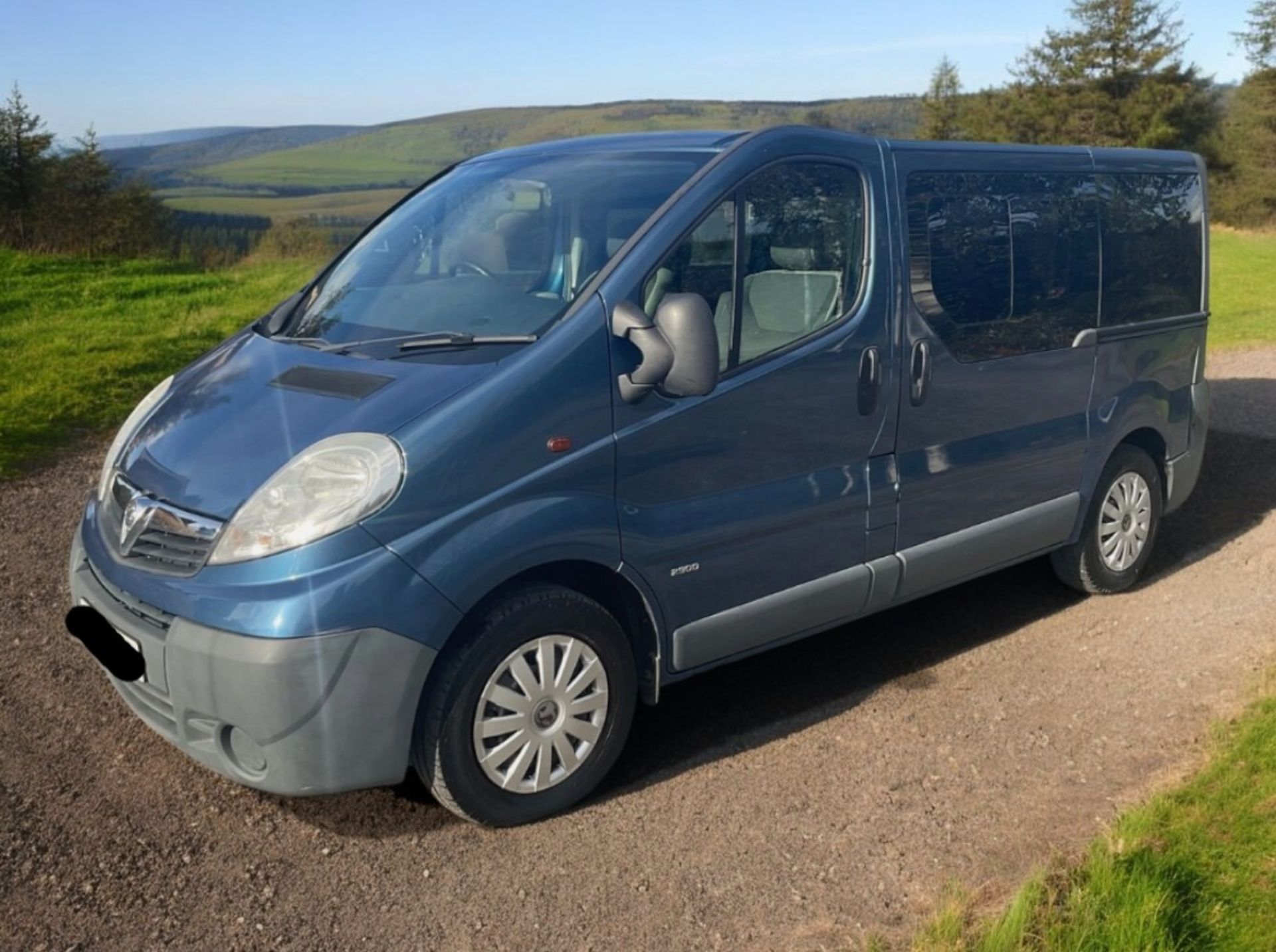 **(ONLY 79K MILEAGE)** 2014 VAUXHALL VIVARO 2900 COMBI CDTI SWB>>--NO VAT ON HAMMER--<< - Image 2 of 16
