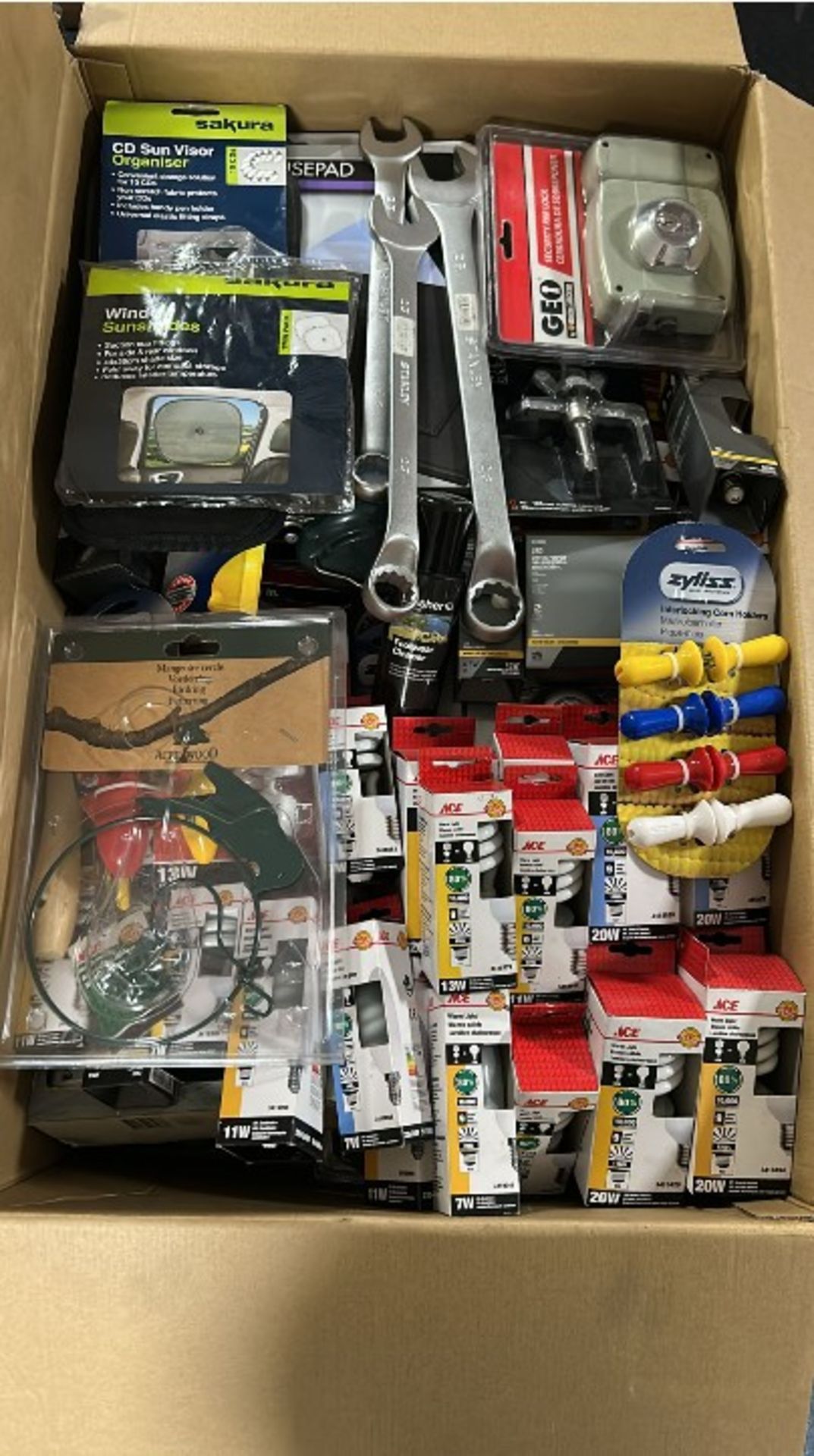 C'180 ASSORTED SHOWROOM ITEMS IN RETAIL PACKAGING - LIST BELOW - Image 4 of 9
