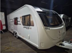 2021 SWIFT SPRITE QUATTRO FB – 8FT WIDE – 6 BERTH TOURING CARAVAN >>--NO VAT ON HAMMER--<<