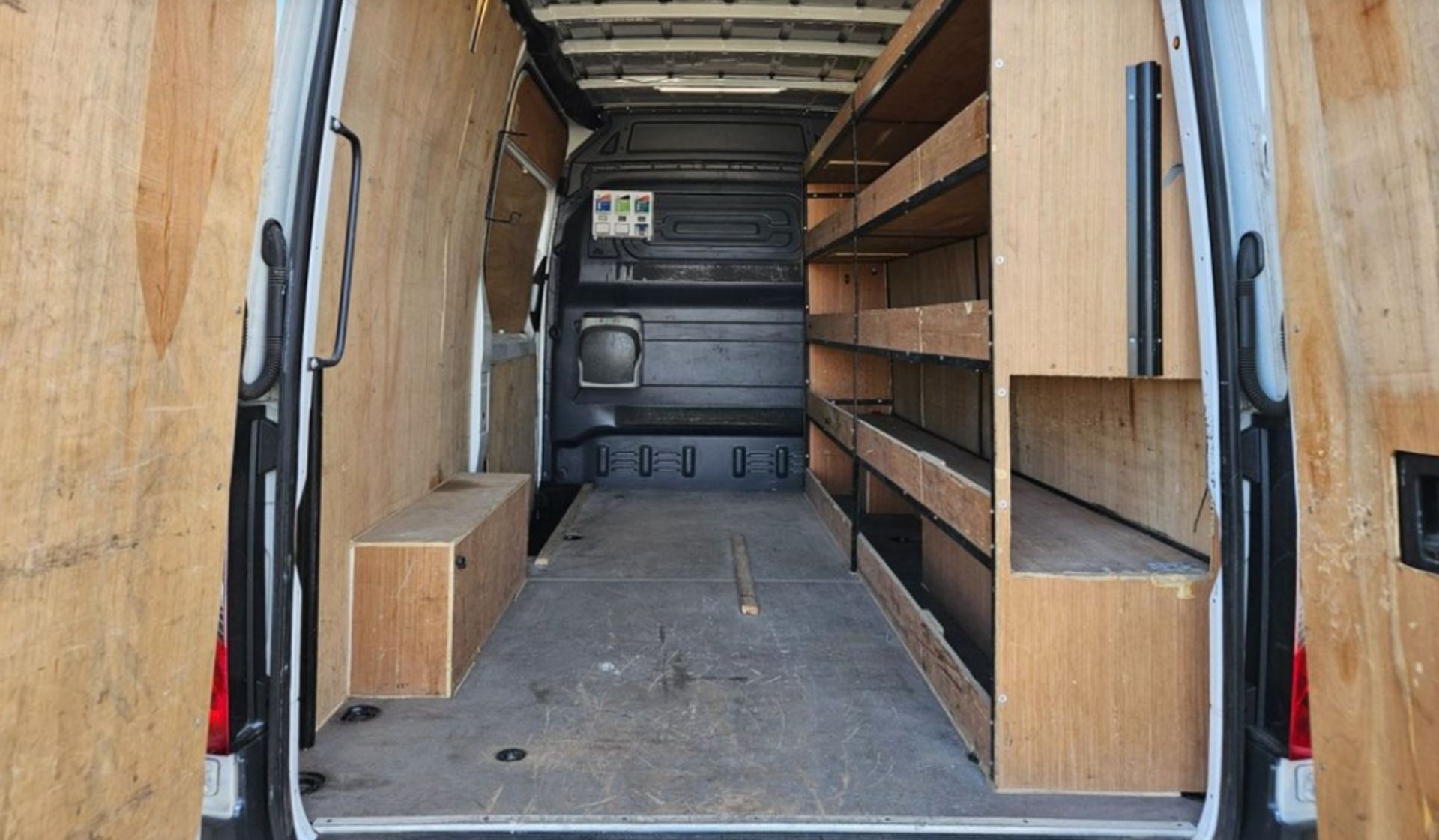 **(ONLY 76K MILEAGE)** 2020 MERCEDES-BENZ SPRINTER 315 PROGRESSIVE CDI MWB PANEL VAN – DIESEL - Image 9 of 13