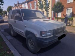 1998 ISUZU TROOPER 3.1 DIESEL TURBO MANUAL WHITE ONE OWNER 3059CC >>--NO VAT ON HAMMER--<<