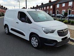 **(ONLY 88K MILEAGE)** 2020 VAUXHALL COMBO 2000 EDITION TD S/S, PANEL VAN, WHITE, MANUAL